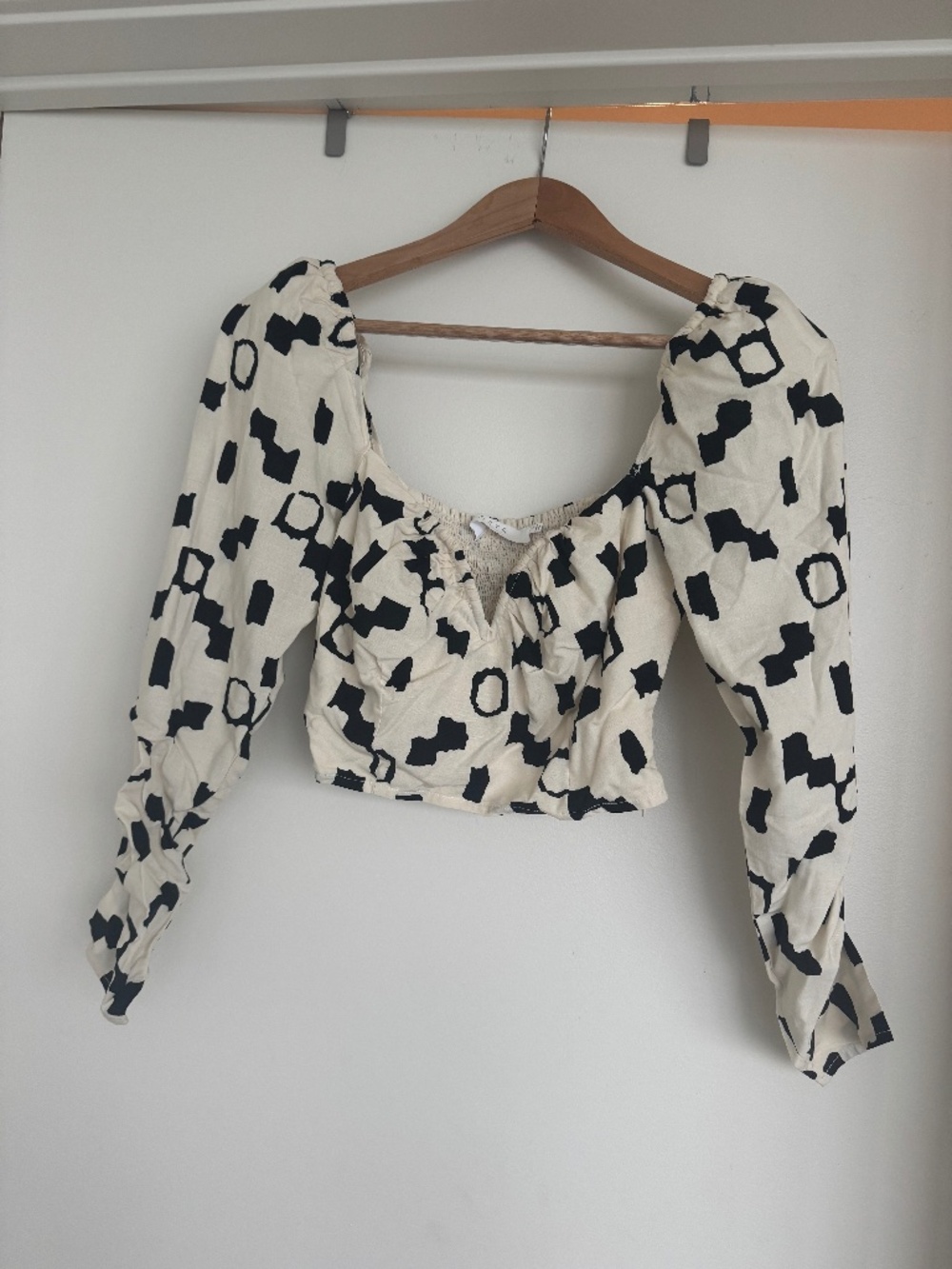 ASTR The Label Black and White Geometric Top